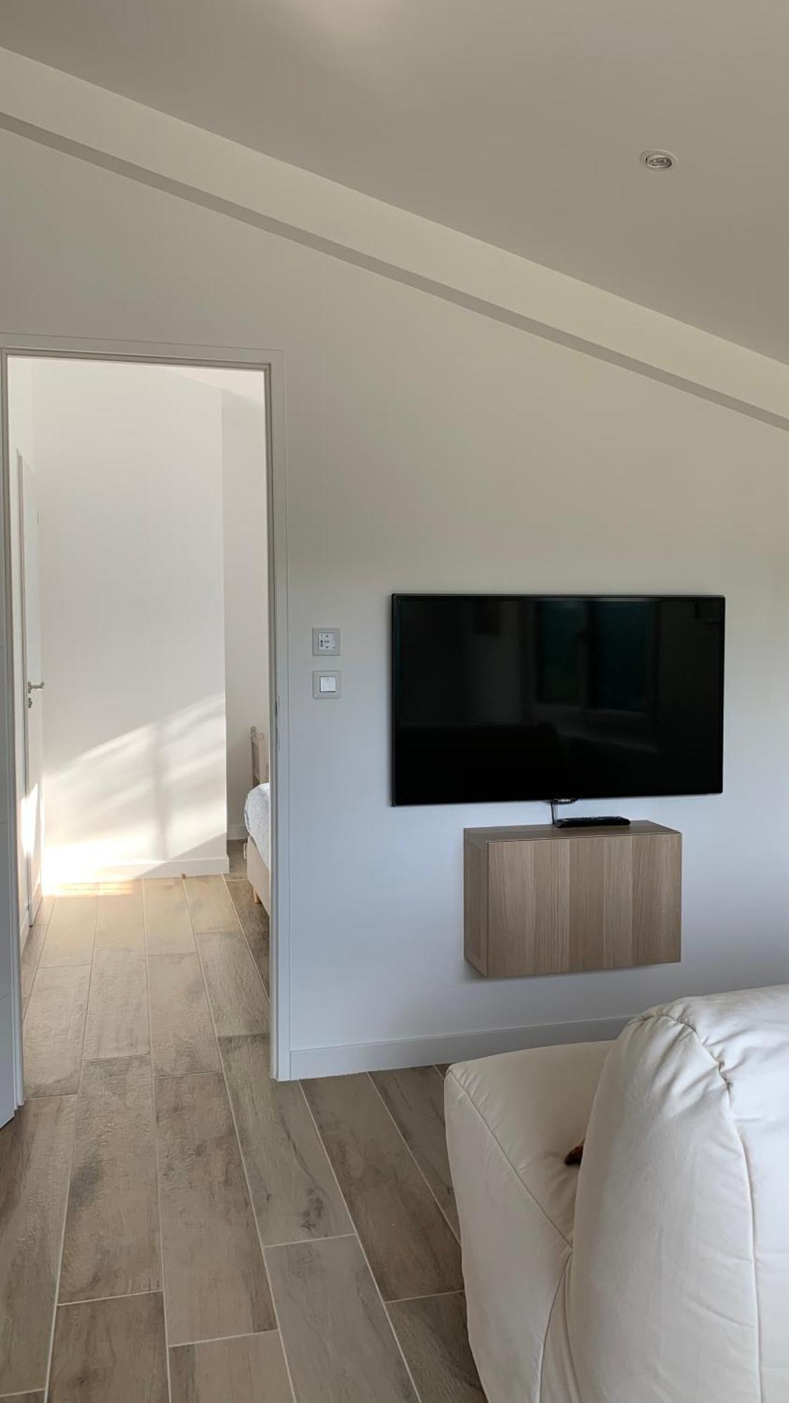 Appartement Proche De La Mer Ла Гард Екстериор снимка